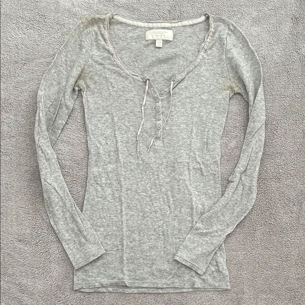 American Eagle Women's Gray Long Sleeve Top